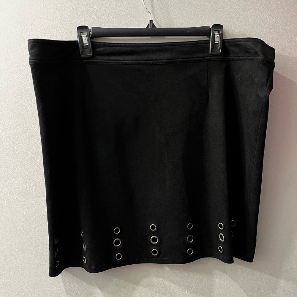 Short Black Skirt 2X from Forever 21
